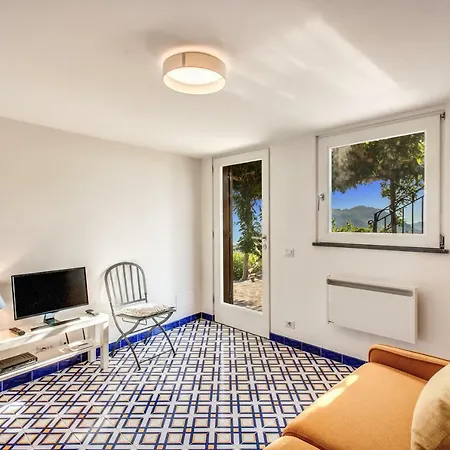 Due Golfi Villa